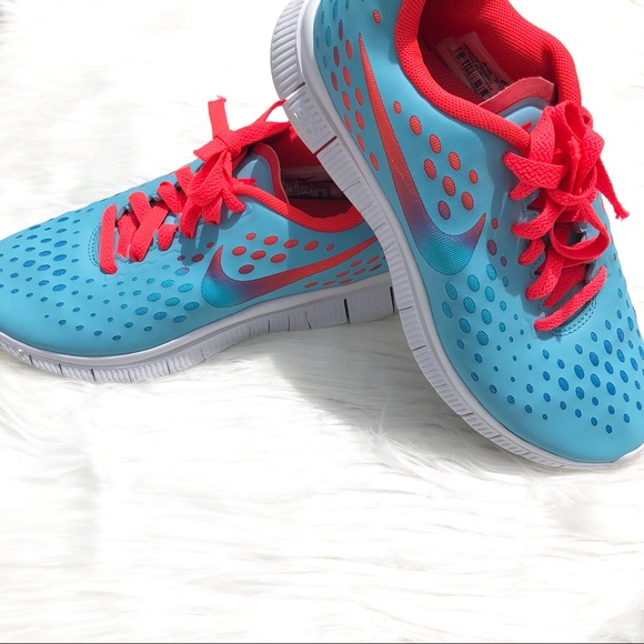 Nike Shoes - Nike shoes
